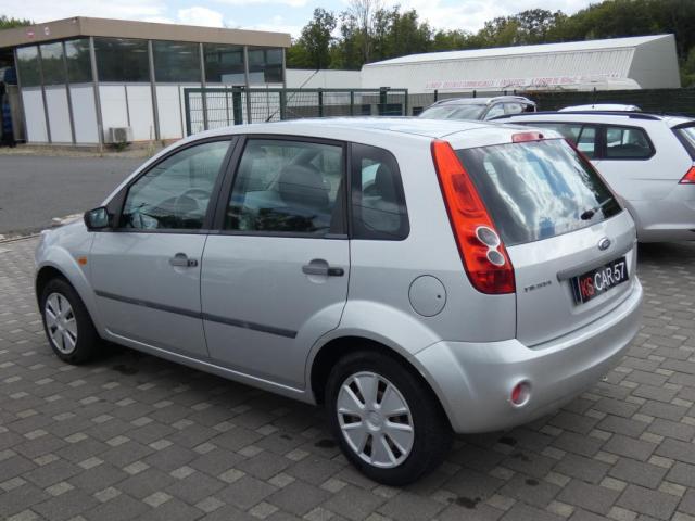 Ford Fiesta image 3