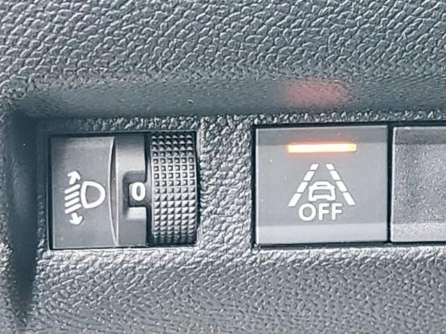 Peugeot 208 image 6