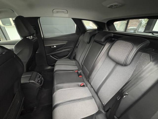 Peugeot 3008 image 6