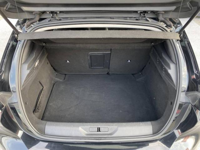 Peugeot 308 image 8