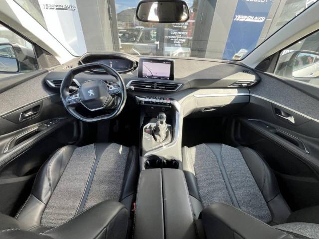 Peugeot 3008 image 2