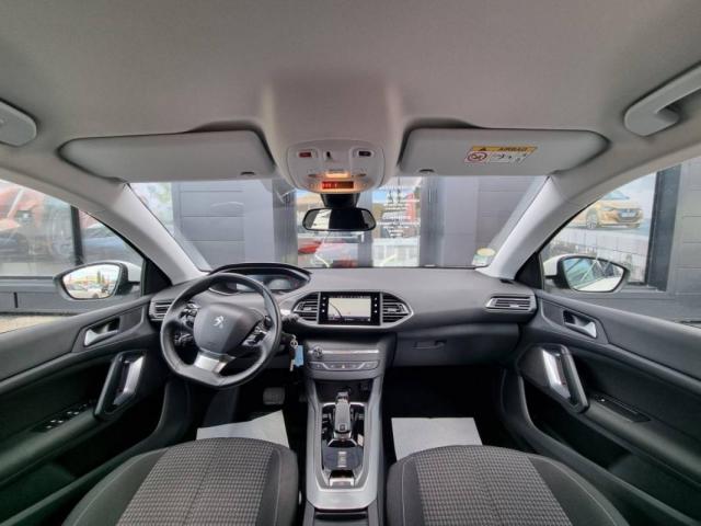 Peugeot 308 image 9