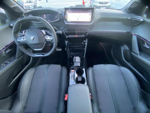 Peugeot 208 image 6