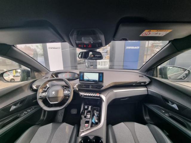 Peugeot 5008 image 1