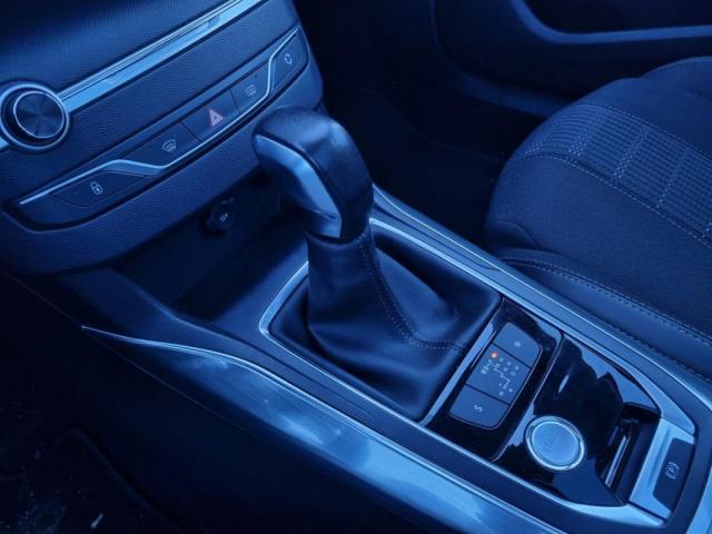 Peugeot 308 image 8