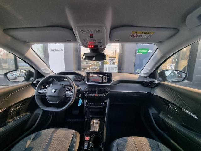 Peugeot 208 image 3