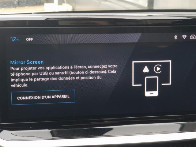 Peugeot 2008 image 2