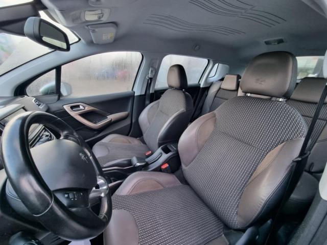Peugeot 2008 image 4