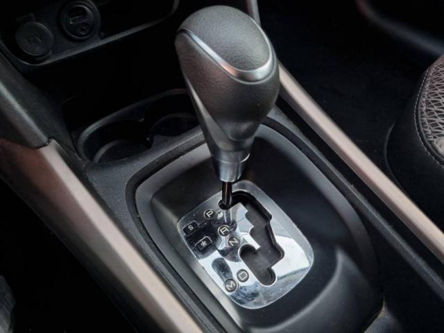Peugeot 2008 image 6