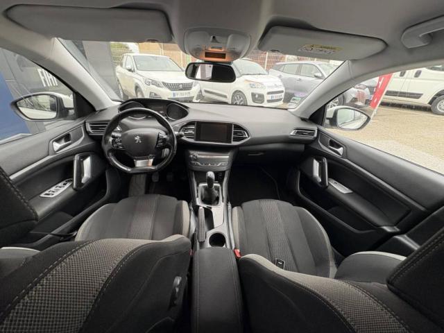 Peugeot 308 image 7