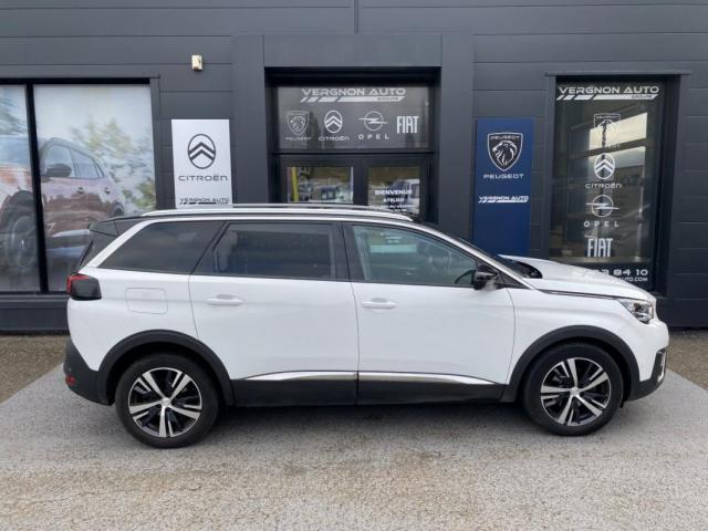 Peugeot 5008 image 9