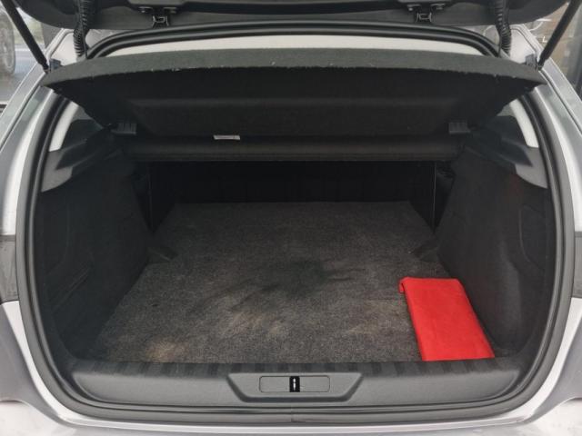 Peugeot 308 image 2