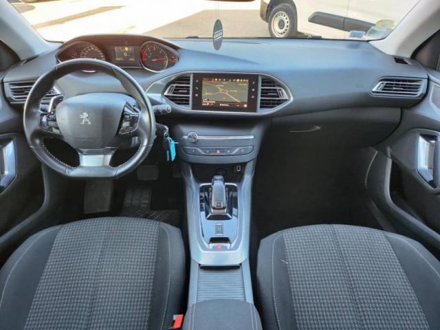 Peugeot 308 image 2