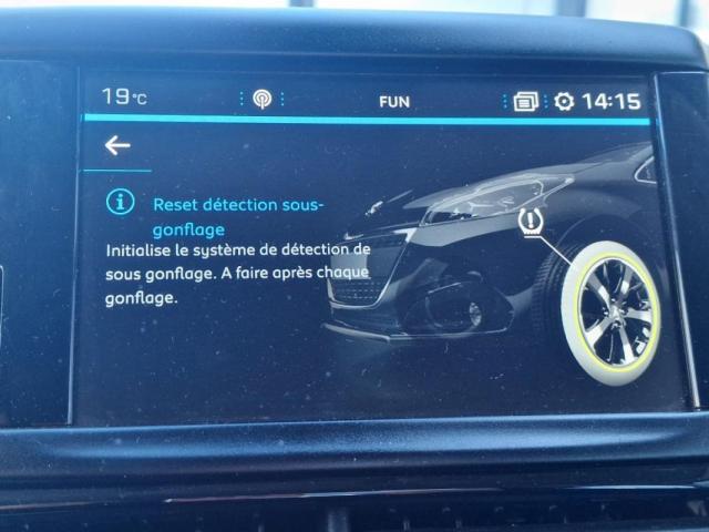 Peugeot 208 image 2
