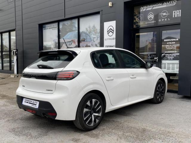 Peugeot 208 image 6