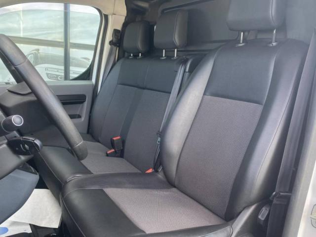 Citroen Jumpy image 6