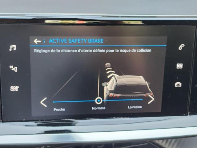 Peugeot 2008 image 8