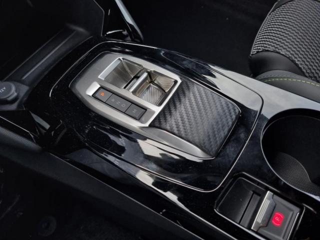 Peugeot 2008 image 5