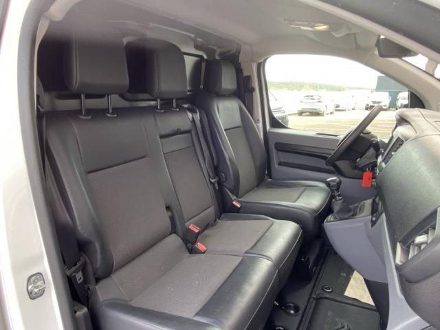 Citroen Jumpy image 8