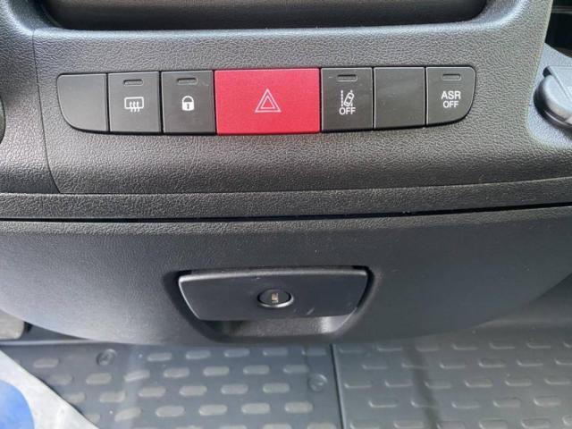 Peugeot Boxer image 4