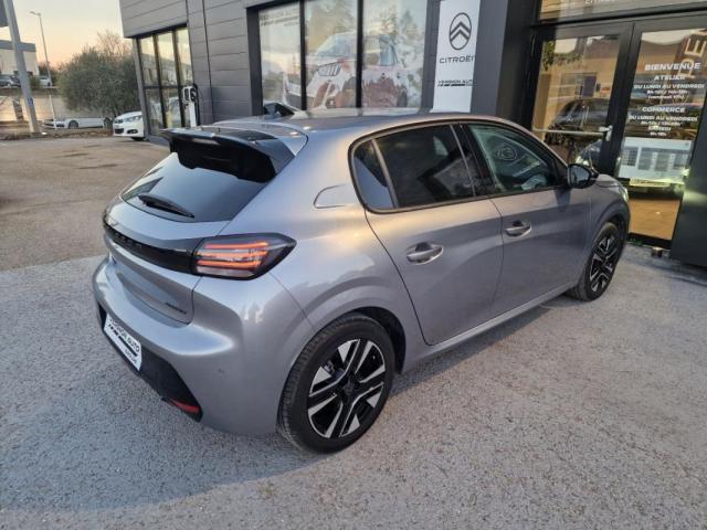 Peugeot 208 image 2