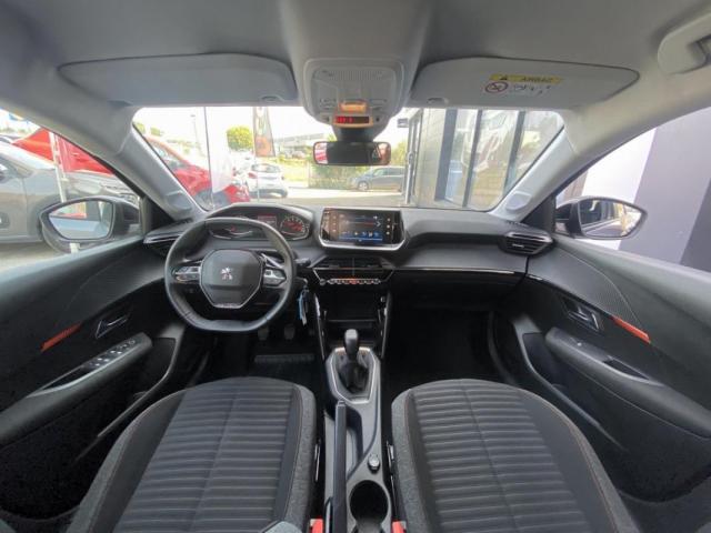 Peugeot 208 image 5