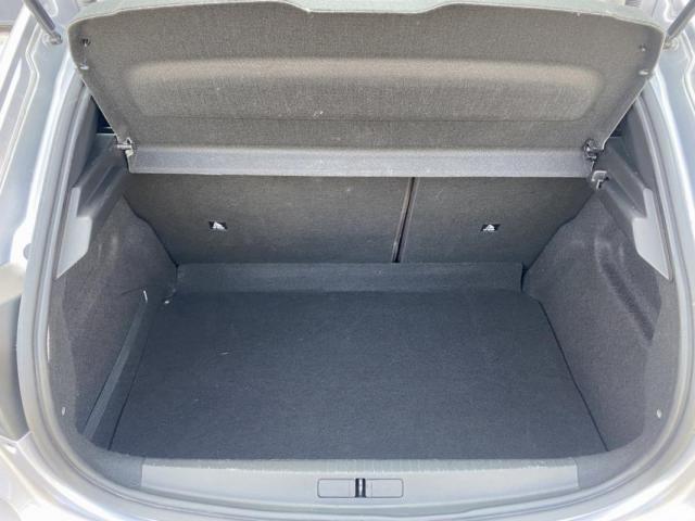 Peugeot 208 image 4