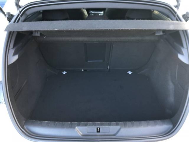 Peugeot 308 image 7