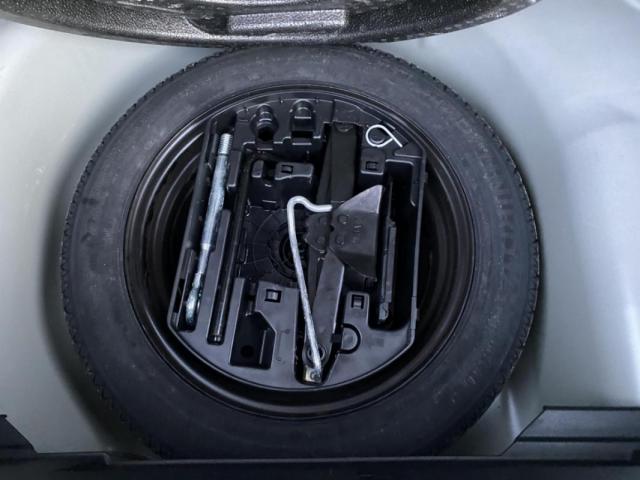 Peugeot 208 image 3