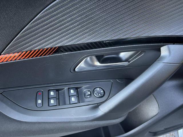 Peugeot 2008 image 9