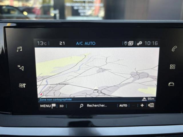Peugeot 2008 image 3
