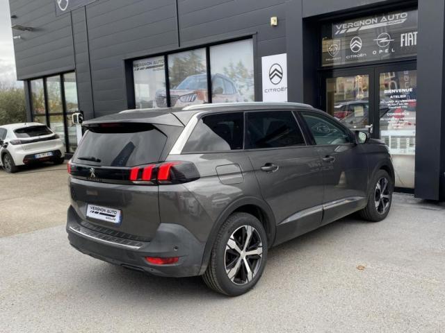 Peugeot 5008 image 9