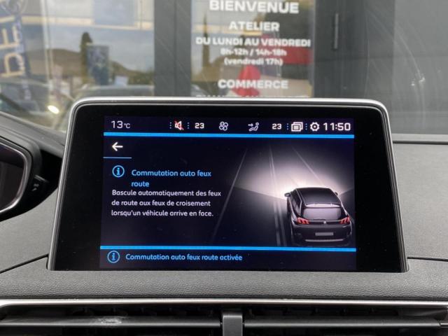Peugeot 5008 image 1