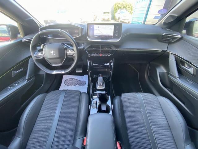 Peugeot 208 image 9