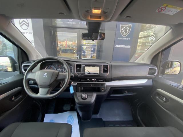 Peugeot Traveller image 2