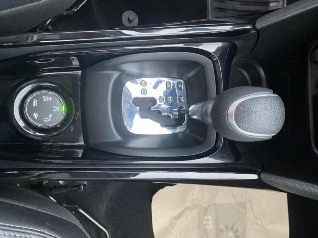 Peugeot 2008 image 7
