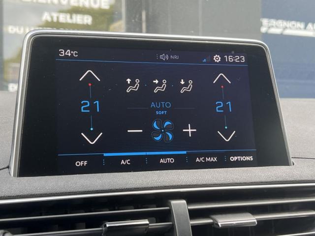 Peugeot 3008 image 2
