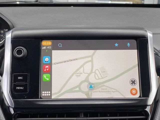 Peugeot 2008 image 8