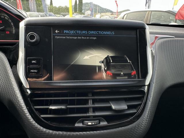 Peugeot 2008 image 1