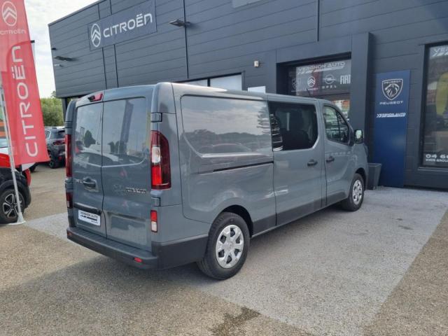Renault Trafic image 2