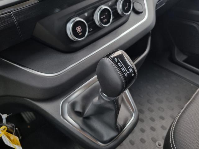 Renault Trafic image 4