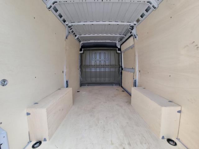 Peugeot Boxer image 3