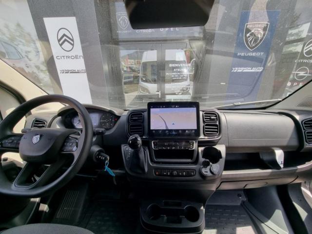 Peugeot Boxer image 1