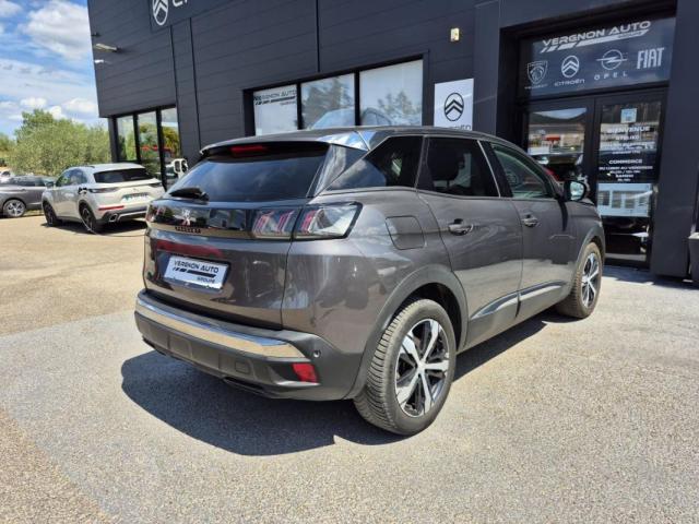 Peugeot 3008 image 2