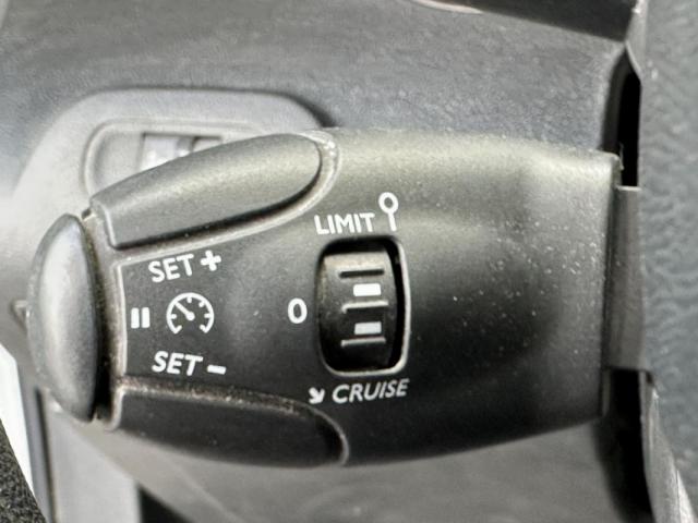 Peugeot Partner image 2