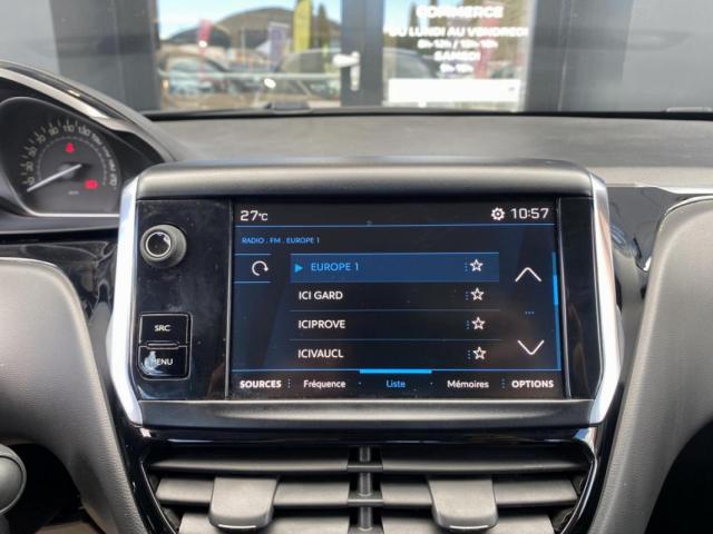 Peugeot 208 image 3