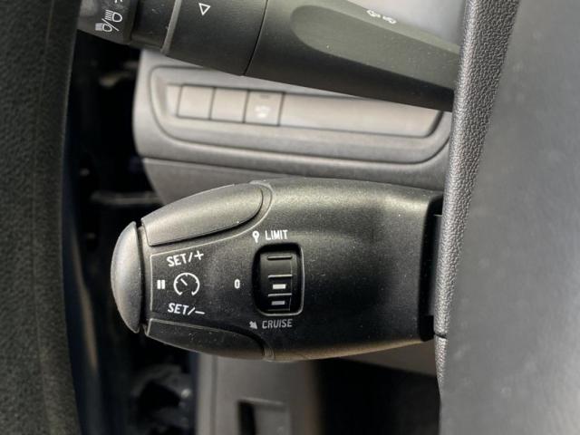 Peugeot 208 image 8