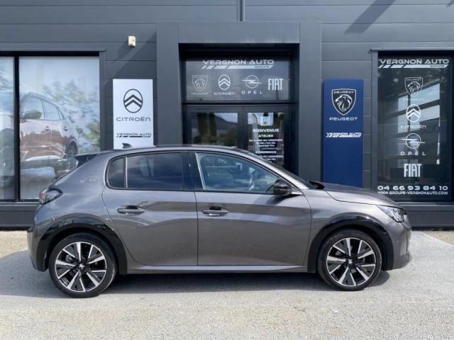 Peugeot 208 image 8