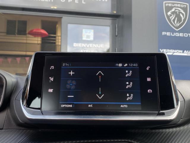 Peugeot 2008 image 3