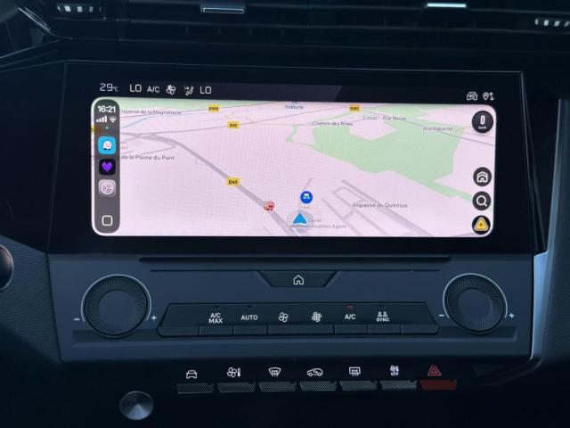 Peugeot 308 image 8